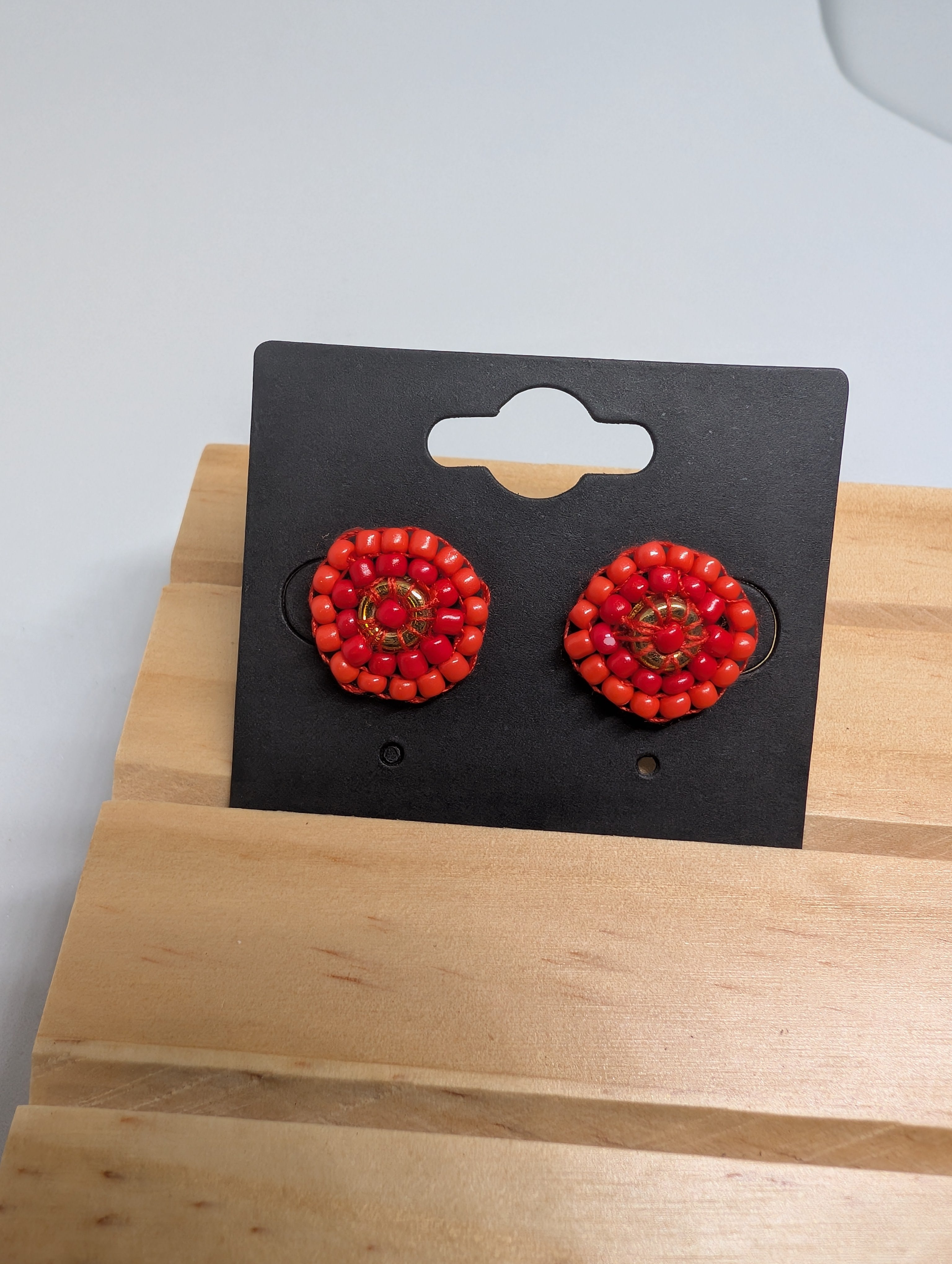 Poppy Red Discs, handmade beaded earrings in red, orange and gold