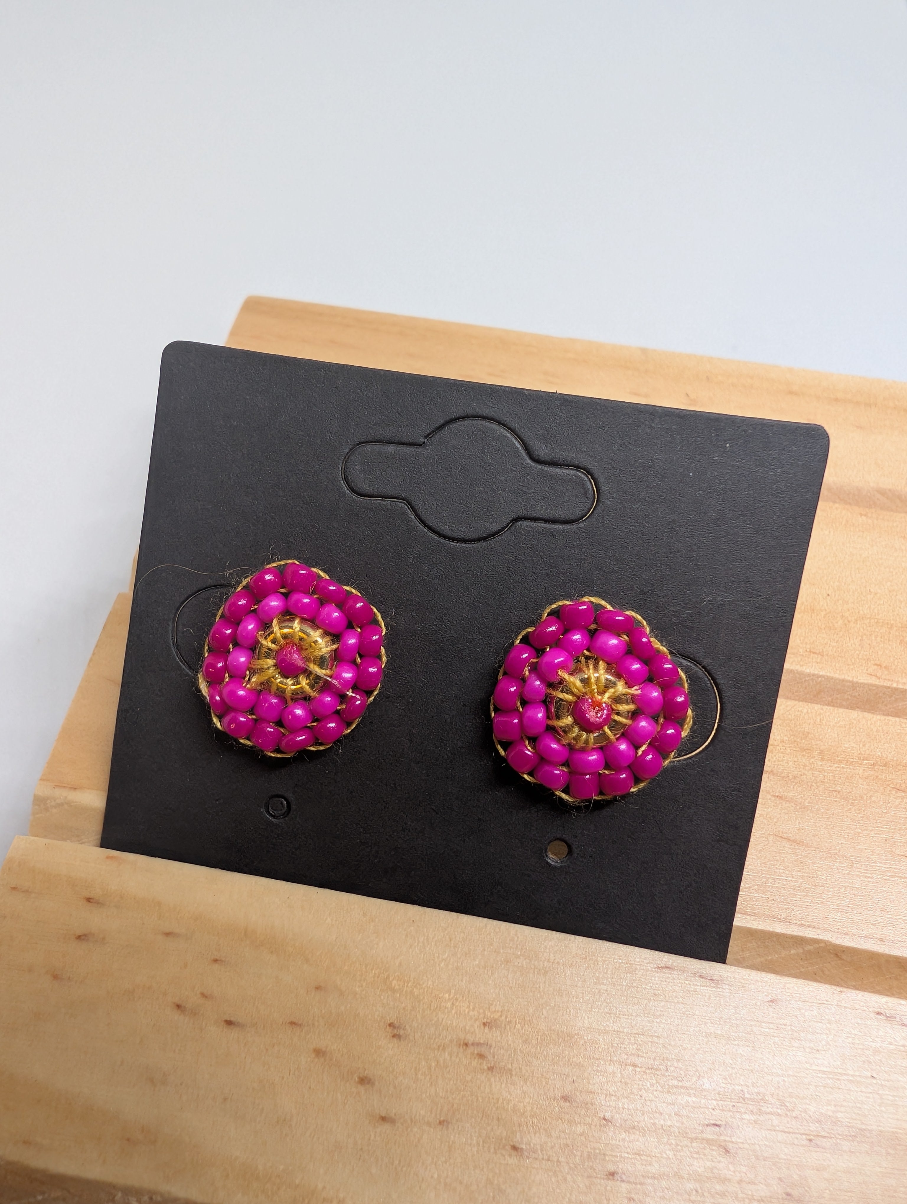 Magenta Bloom Rounds, handmade beaded earrings in pink, gold and yellow