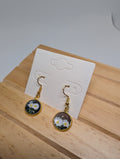 White Daisies Gold, handmade beaded earrings in white, green and gold